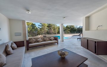 Property slide 18