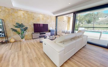Property slide 8