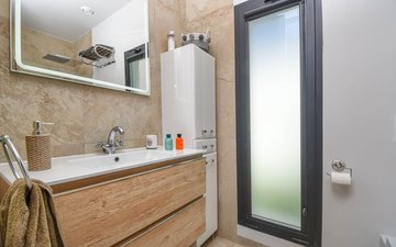 Property slide 18