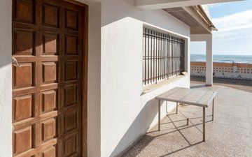 Property slide 10