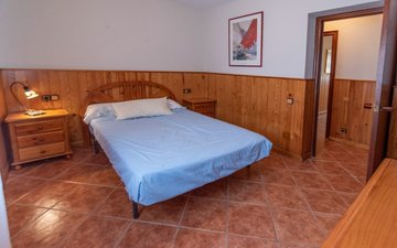 Property slide 32