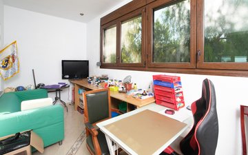 Property slide 15