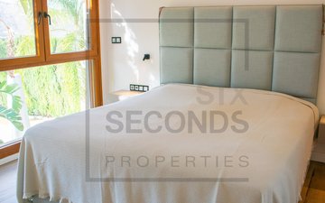 Property slide 25