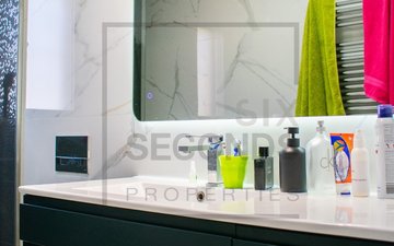 Property slide 39
