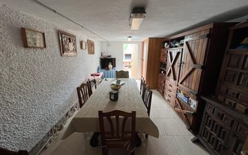 Property slide 31
