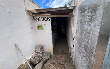 Property slide 36