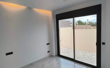 Property slide 44