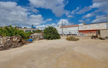 Property slide 22