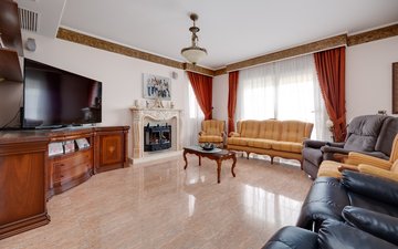 Property slide 38