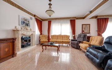 Property slide 39