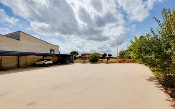 Property slide 16