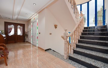 Property slide 48