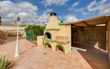 Property slide 14