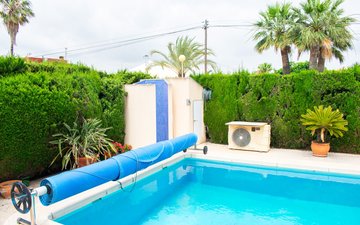 Property slide 16