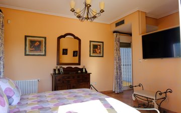 Property slide 40