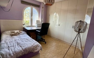 Property slide 14