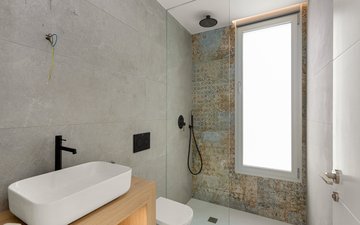 Property slide 32