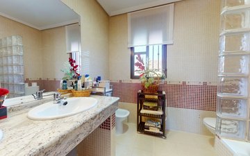 Property slide 35