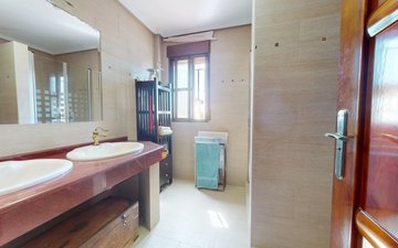 Property slide 33