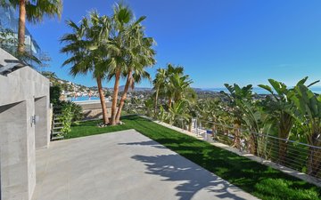 Property slide 47