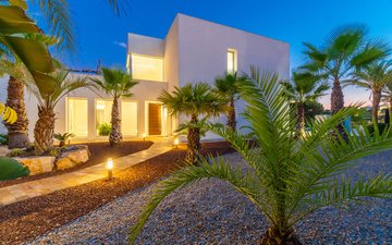 Property slide 17
