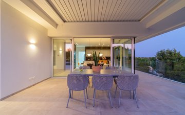 Property slide 10