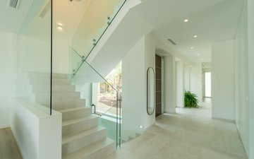Property slide 32