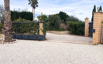 Property slide 48