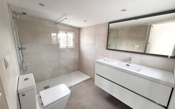 Property slide 46