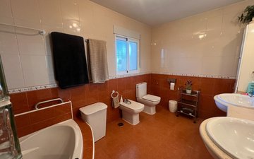 Property slide 28