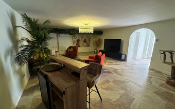 Property slide 21