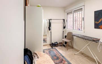 Property slide 21