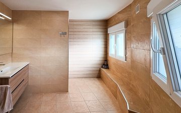 Property slide 50