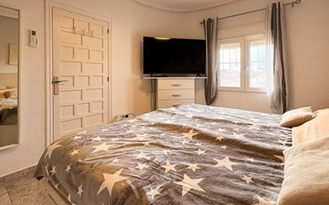 Property slide 32