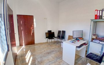Property slide 40