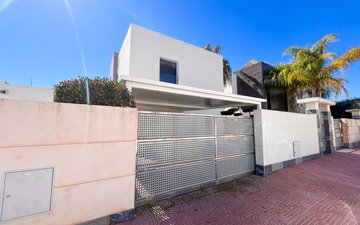 Property slide 32