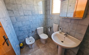 Property slide 33
