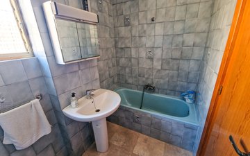 Property slide 34