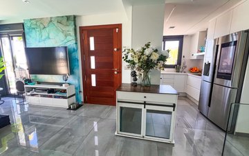 Property slide 15