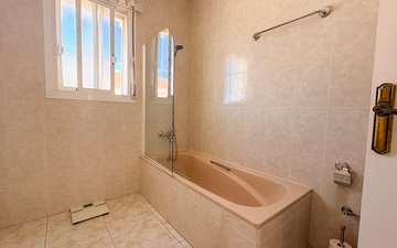 Property slide 38