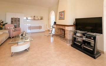 Property slide 30