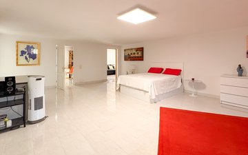 Property slide 50