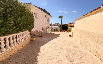 Property slide 14