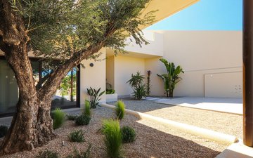 Property slide 25