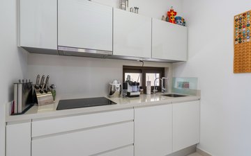 Property slide 16