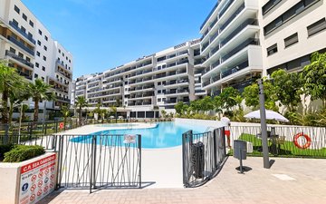 Property slide 42