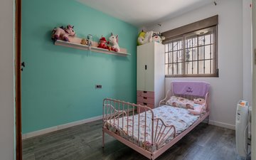 Property slide 24