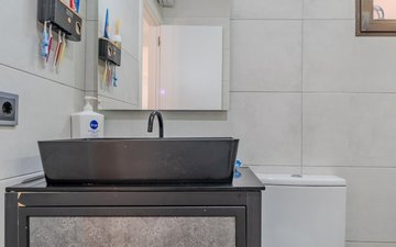 Property slide 20