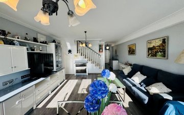 Property slide 22