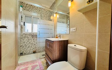 Property slide 20